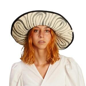NEW ROMUALDA reversible roca gran bucket hat in noir